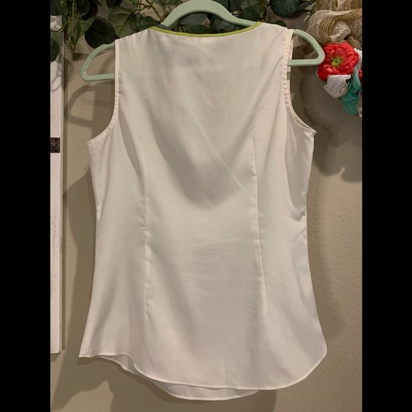 BR White Top | Lime Green and Navy Accent | Split Neck | Size S - Picture 2 of 5
